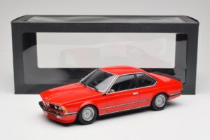 BMW 635 CSi E24 Röd Handlarausgåva Minichamps 1:18 80435B5D026 Metall — bild 6 av 6