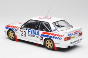 BMW E30 M3 #20 M. Duez / A. Lopes 1000 Lakes Rally 1989 IXO 1:18 18RMC132 Metall — bild 5 av 6