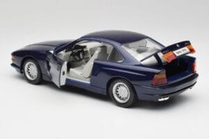 BMW E31 850i Mauritius Blå Maisto 1:18 438813100299 Metall — bild 5 av 8
