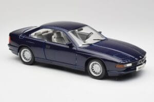 BMW E31 850i Mauritius Blå Maisto 1:18 438813100299 Metall — bild 6 av 8