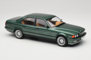 BMW Alpina B11 E32 3.5 Metallic Green MCG 1:18 MCG18233 Metall — bild 4 av 6
