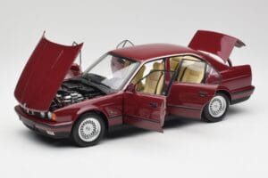 BMW 535i E34 Röd Minichamps 1:18 100024002 Metall — bild 2 av 8