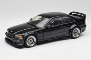 BMW E36 M3 GTR Street Cosmos Svart UT Models 1:18 20481 Metall