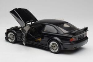 BMW E36 M3 GTR Street Cosmos Svart UT Models 1:18 20481 Metall — bild 5 av 8