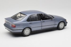 BMW 3-Series E36 Avus Blå UT Models 1:18 180023300 Metall — bild 3 av 8
