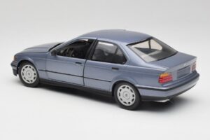 BMW 3-Series E36 Avus Blå UT Models 1:18 180023300 Metall — bild 7 av 8
