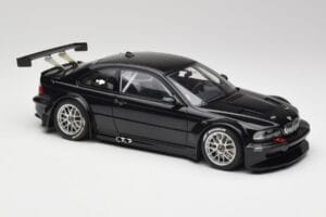 BMW M3 GTR E46 Plain Body Jet Svart AUTOart 1:18 80447 Metall — bild 4 av 6