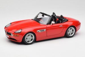 BMW Z8 E52 Roadster Klarröd Bburago 1:18 12032 Metall