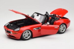 BMW Z8 E52 Röd Bburago 1:18 Z8001 Metall — bild 2 av 8