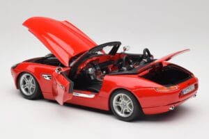 BMW Z8 E52 Röd Bburago 1:18 Z8001 Metall — bild 5 av 8