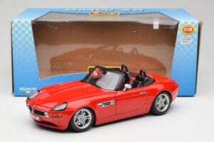 BMW Z8 E52 Röd Bburago 1:18 Z8001 Metall — bild 8 av 8