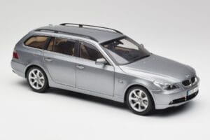 BMW 545i E61 Touring Ljusgrå Kyosho 1:18 80430308414 Metall — bild 6 av 8