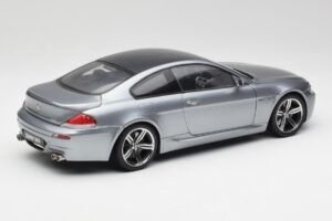 BMW M6 E63 Silver Grå Kyosho 1:18 08703GR Metall — bild 3 av 8