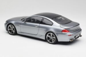 BMW M6 E63 Silver Grå Kyosho 1:18 08703GR Metall — bild 7 av 8