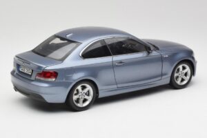 BMW 1 E82 Coupe Blå Kyosho 1:18 80430427065 Metall — bild 3 av 8
