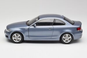BMW 1 E82 Coupe Blå Kyosho 1:18 80430427065 Metall — bild 4 av 8