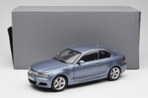 BMW 1 E82 Coupe Blå Kyosho 1:18 80430427065 Metall — bild 8 av 8