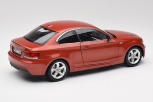 BMW 1 E82 Coupe Orange Kyosho 1:18 80430427064 Metall — bild 3 av 8