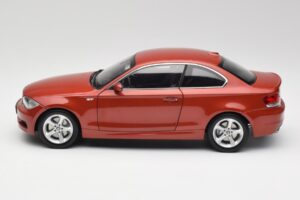 BMW 1 E82 Coupe Orange Kyosho 1:18 80430427064 Metall — bild 4 av 8