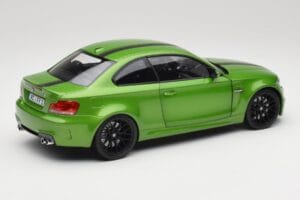 BMW 1-serie E82 Coupe Taiga Green Metallic Minichamps 1:18 110020024 Metall — bild 3 av 8