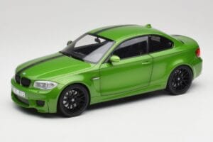 BMW 1-serie E82 Coupe Taiga Green Metallic Minichamps 1:18 110020024 Metall