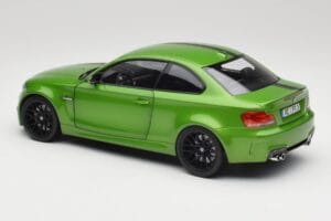 BMW 1-serie E82 Coupe Taiga Green Metallic Minichamps 1:18 110020024 Metall — bild 7 av 8