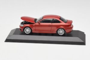 BMW 1M E82 Orange Minichamps 1:43 413020023 Metall — bild 4 av 5