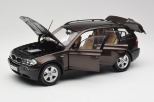 BMW X3 E83 3.0d Mörkbrun Metallic Kyosho 1:18 80430300736 Metall — bild 2 av 8