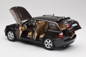 BMW X3 E83 3.0d Mörkbrun Metallic Kyosho 1:18 80430300736 Metall — bild 5 av 8