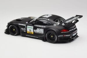 BMW Z4 E89 GT3 #19 Pixum C. Hurtgen / D. Baumann Spa 24 Hours Winner 2013 Minichamps 1:18 151132399 Metall — bild 5 av 6
