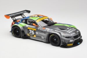 BMW Z4 E89 GT3 #76 Schubert Motorsport Dubai 24 Hours 2014 Minichamps 1:18 151142376 Metall — bild 4 av 6