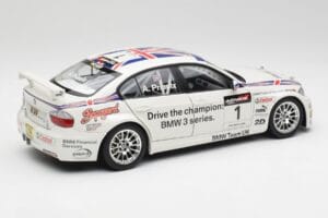 BMW E90 320si #1 A. Priaulx WTCC Champion 2006 Kyosho 1:18 80430429067 Metall — bild 3 av 8