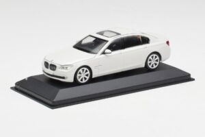 BMW 750Li F02 Vit Minichamps 1:43 80420445201 Metall — bild 2 av 5