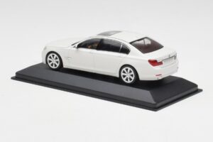 BMW 750Li F02 Vit Minichamps 1:43 80420445201 Metall — bild 3 av 5