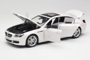 BMW 6 F06 Gran Coupe Mineral Vit Paragon 1:18 80432218741 Metall — bild 2 av 8