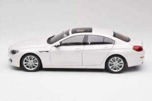 BMW 6 F06 Gran Coupe Mineral Vit Paragon 1:18 80432218741 Metall — bild 4 av 8