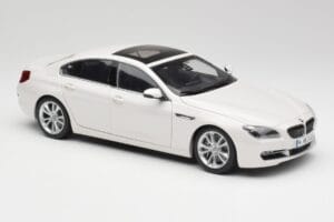 BMW 6 F06 Gran Coupe Mineral Vit Paragon 1:18 80432218741 Metall — bild 6 av 8