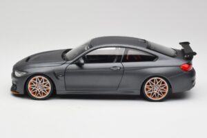 BMW M4 F82 GTS Frozen Grå Minichamps 1:18 80432411555 Metall — bild 4 av 8