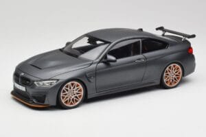 BMW M4 F82 GTS Frozen Grå Minichamps 1:18 80432411555 Metall