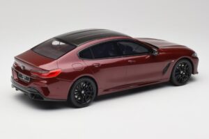 BMW M850i G15 M Performance Melbourne Red Metallic GT Spirit 1:18 GT493 Resin — bild 2 av 6