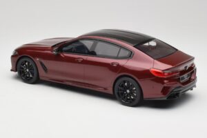 BMW M850i G15 M Performance Melbourne Red Metallic GT Spirit 1:18 GT493 Resin — bild 5 av 6