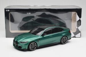 BMW M3 G80 Isle of Man Green Minichamps 1:18 155020200 Metall — bild 6 av 6