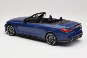 BMW M4 G82 Cabriolet Frozen Portimao Blue Minichamps 1:18 155021030 Metall — bild 5 av 6
