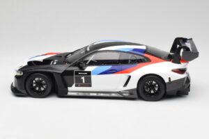 BMW M4 GT3 Presentation Car 2021 Minichamps 1:18 155212000 Metall — bild 3 av 6