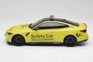 BMW M4 G82 MotoGP Safety Car Minichamps 1:18 155020126 Metall — bild 3 av 6