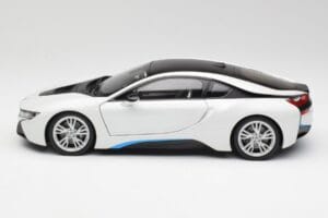 BMW i8 Crystal Vit Paragon 1:18 80432336841 Metall — bild 4 av 8