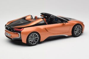 BMW i8 Roadster E-Koppar Minichamps 1:18 80432454784 Metall — bild 2 av 6