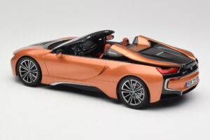 BMW i8 Roadster E-Koppar Minichamps 1:18 80432454784 Metall — bild 5 av 6