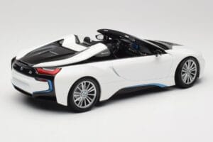BMW i8 Roadster I15 Vit Metallic Minichamps 1:18 155027031 Metall — bild 2 av 6