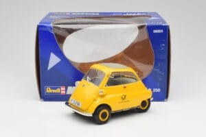 BMW Isetta 250 Deutsche Bundespost Revell 1:18 925 Metall — bild 8 av 8